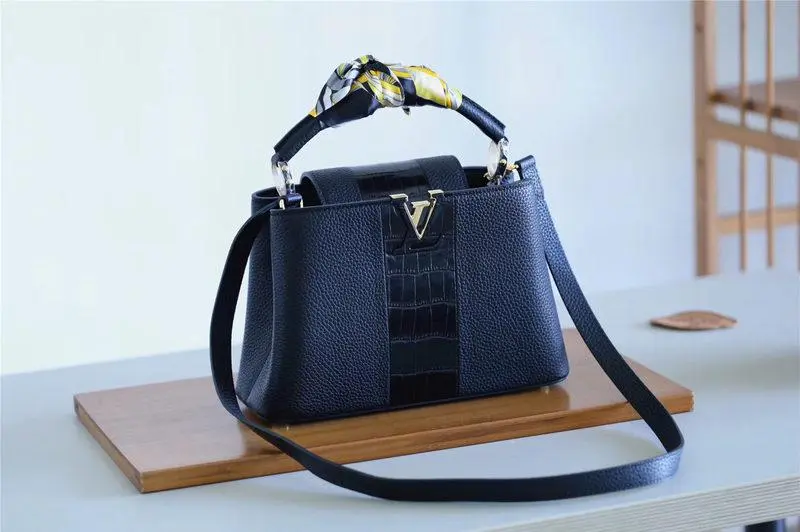 2018 Premium Python Capucines BB M94518