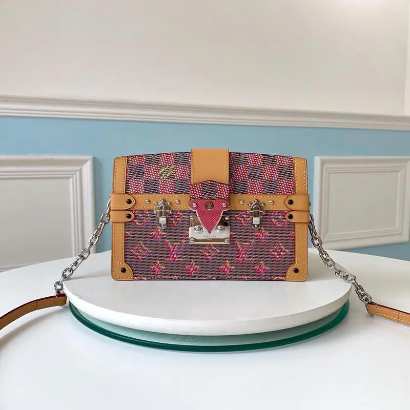 2019 Monogram LV Pop Trunk Clutch-Red M55453