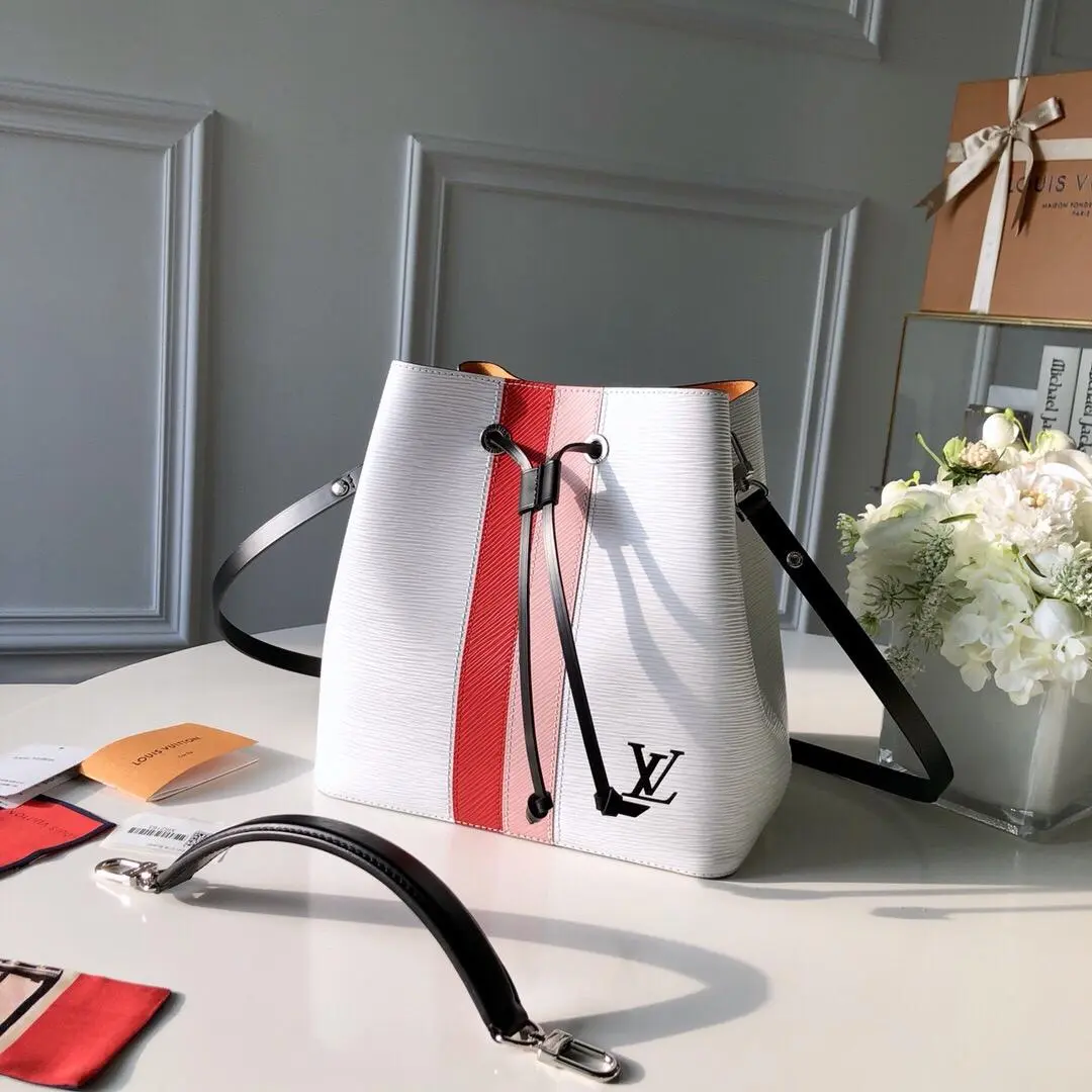 Epi Leather NeoNoe Bucket Bag M52163
