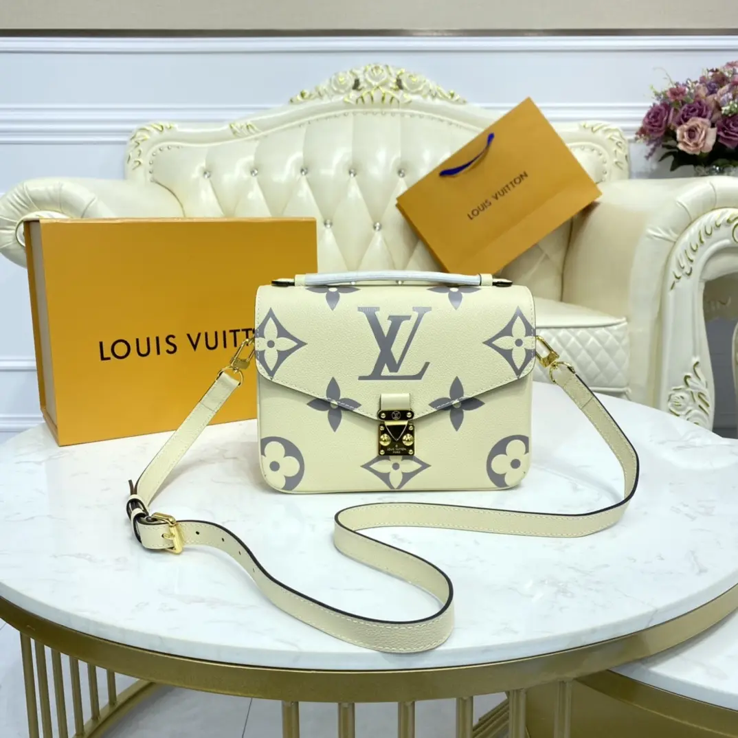 M45384 LV CRAFTY POCHETTE MeTIS-Sliver M45384-Sliver